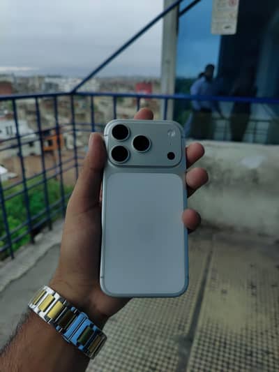Apple iPhone 17 Pro 256 gb White Bypass