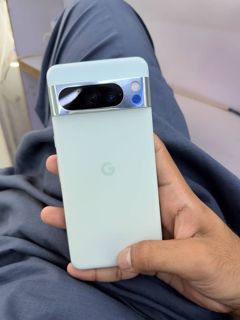 Google Pixel 8 Pro 1