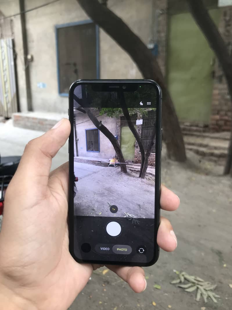 iPhone 11 pro 6