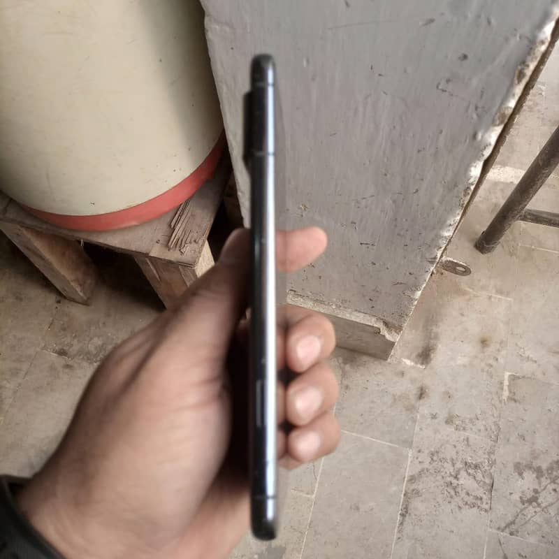 Google Pixel 8 Pro 2
