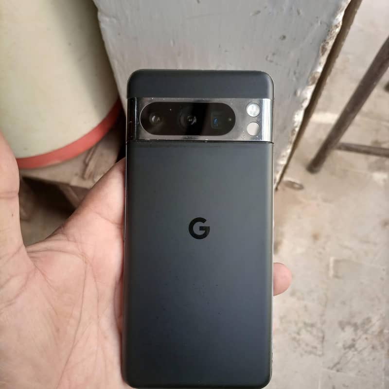 Google Pixel 8 Pro 3