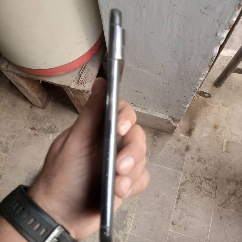 Google Pixel 8 Pro 4