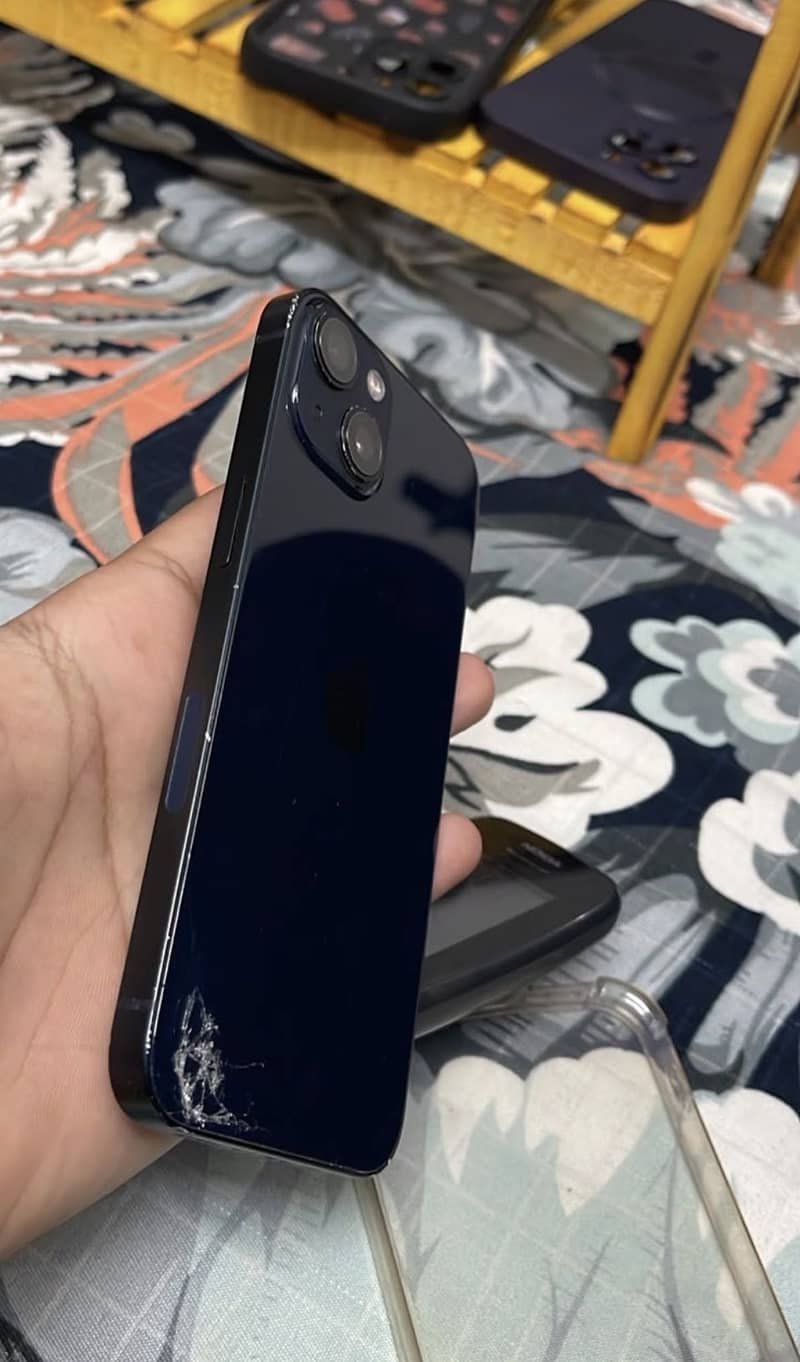 Apple iPhone 13 1
