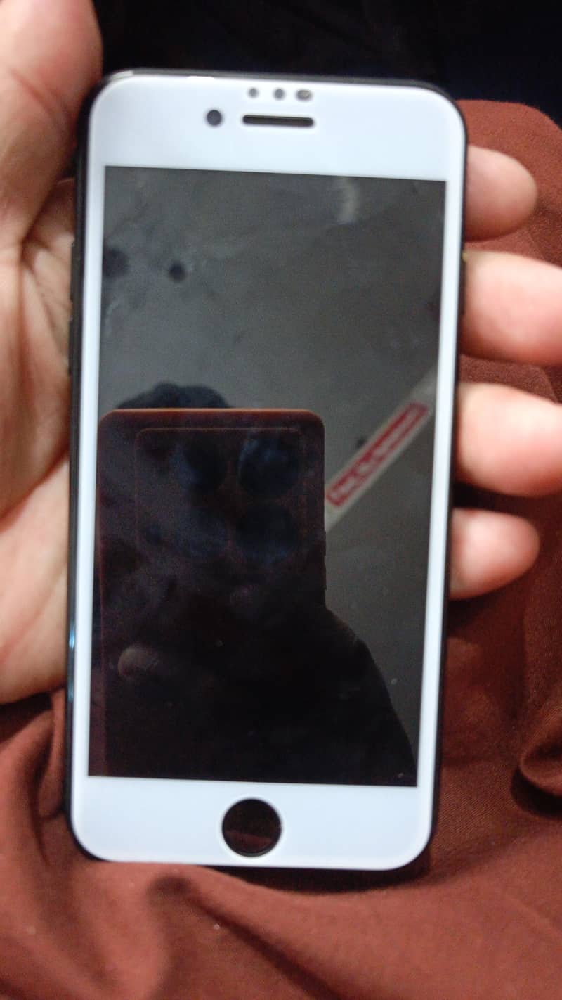 Apple iPhone 7 1