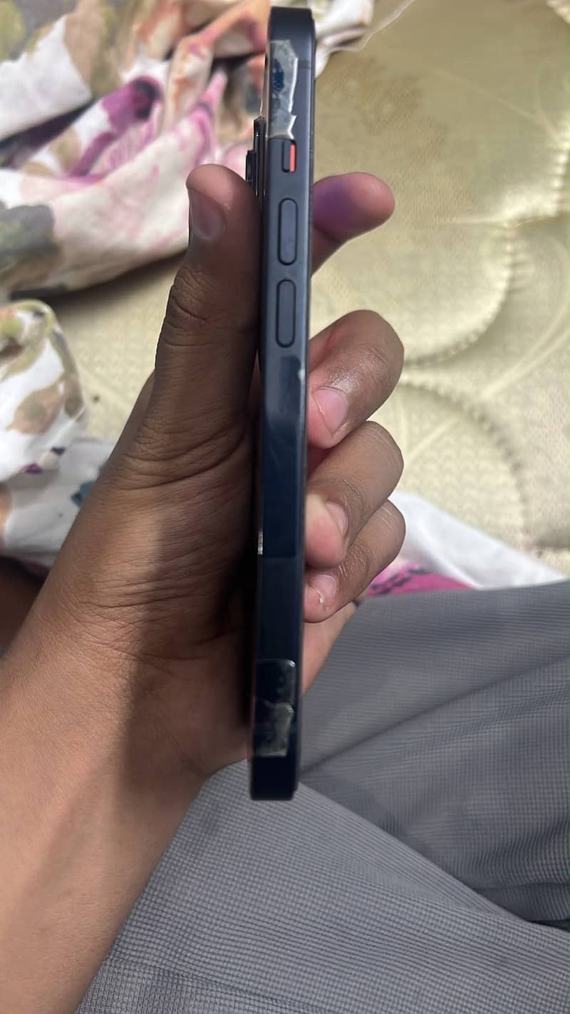 iPhone 14 0