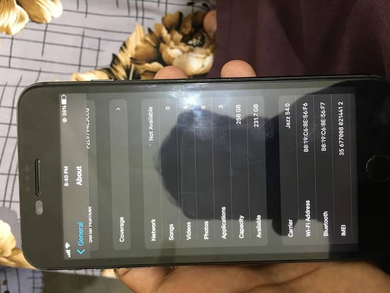 Apple iPhone 8 Plus 4