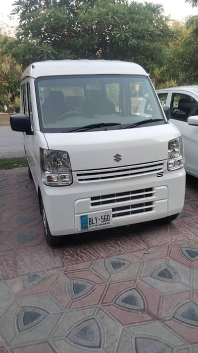 Suzuki Every 2025