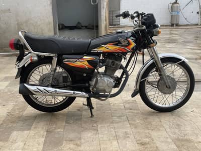 Honda 125 Black