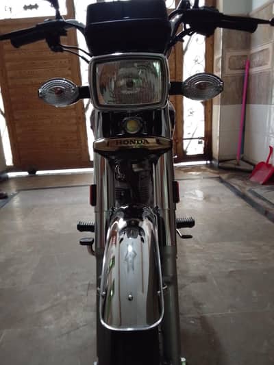 HondaCG125BlackGold
