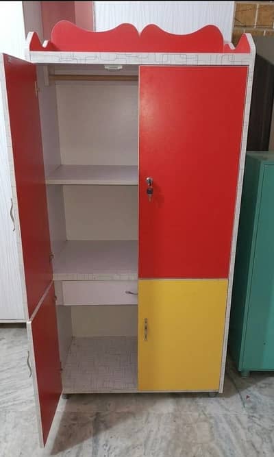 Wooden Kids Wardrobe 10/10 condition
