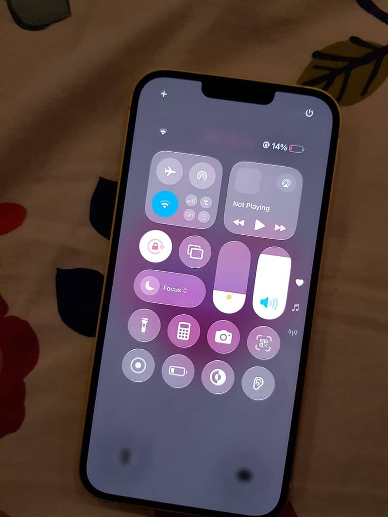 iPhone 14 plus 1