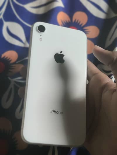 Apple iPhone XR
