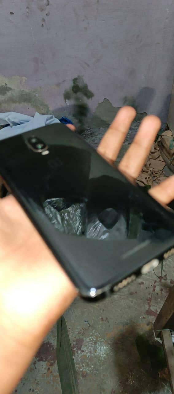 One Plus 6t 3