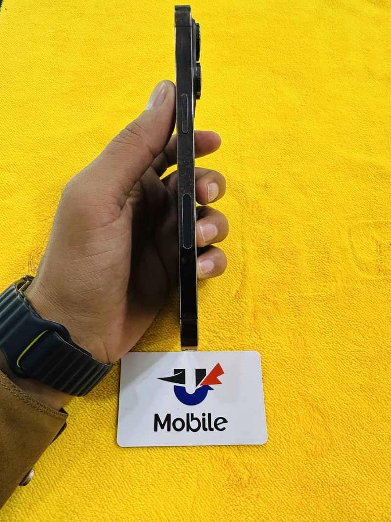 iPhone 14 pro max 2