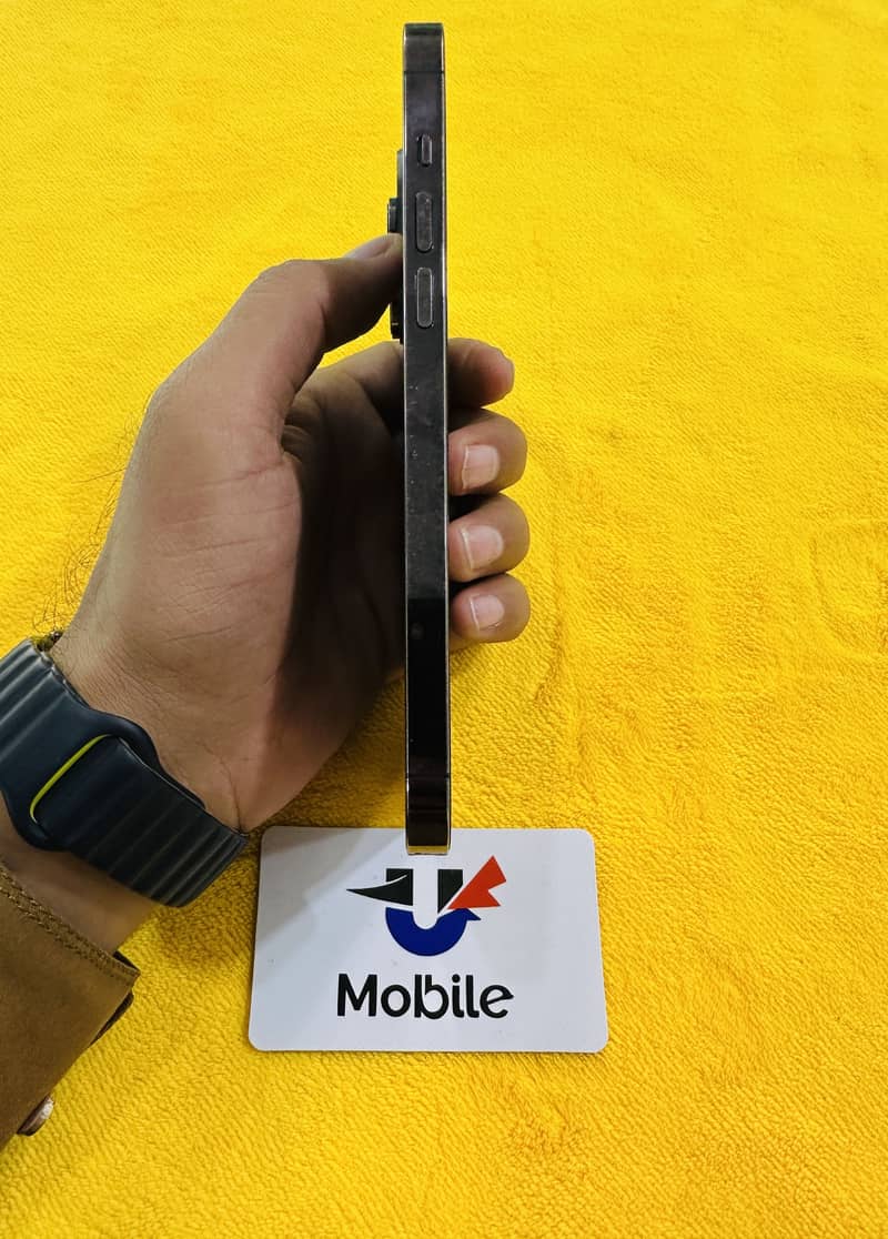 iPhone 14 pro max 3