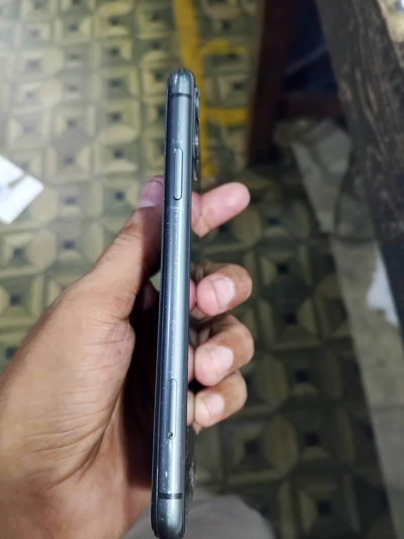 Apple iPhone 11 2