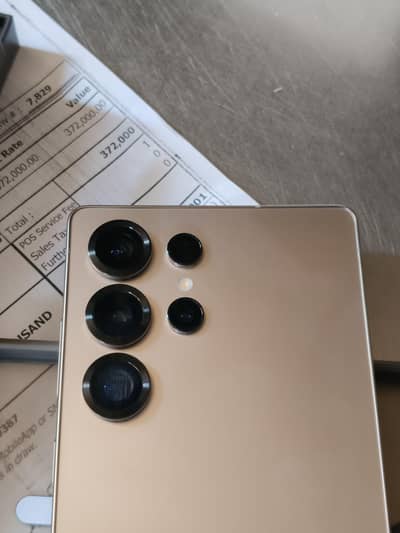 Samsung Mobile S25 Ultra 512Gb almost new in warranty
