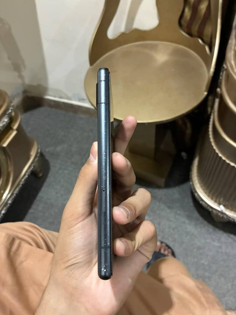 Google Pixel 7a 5