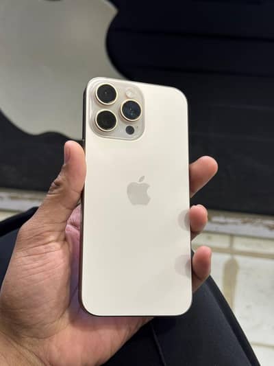 Apple iPhone 16 Pro Max
