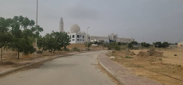 660 Square Yards Structure Villa Semi Corner 06 Bedrooms Two Unit Near Jinnah Avenue for Sale Bahria Hills