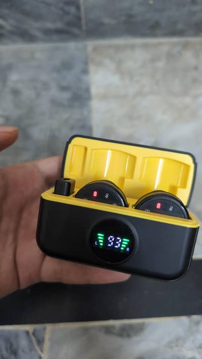 Wireless Mics With Power Bank