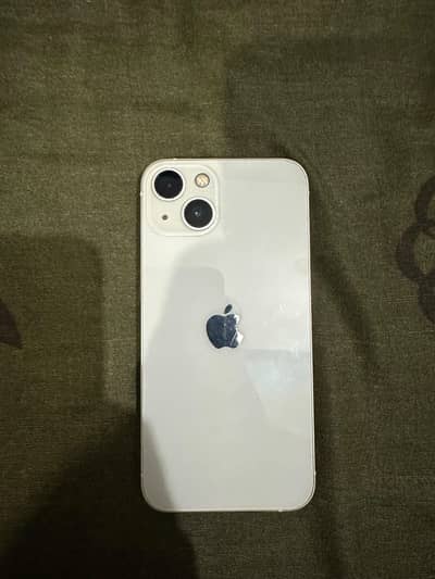 Apple iPhone 13