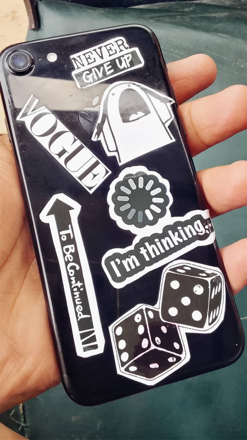 Apple iPhone 7 1