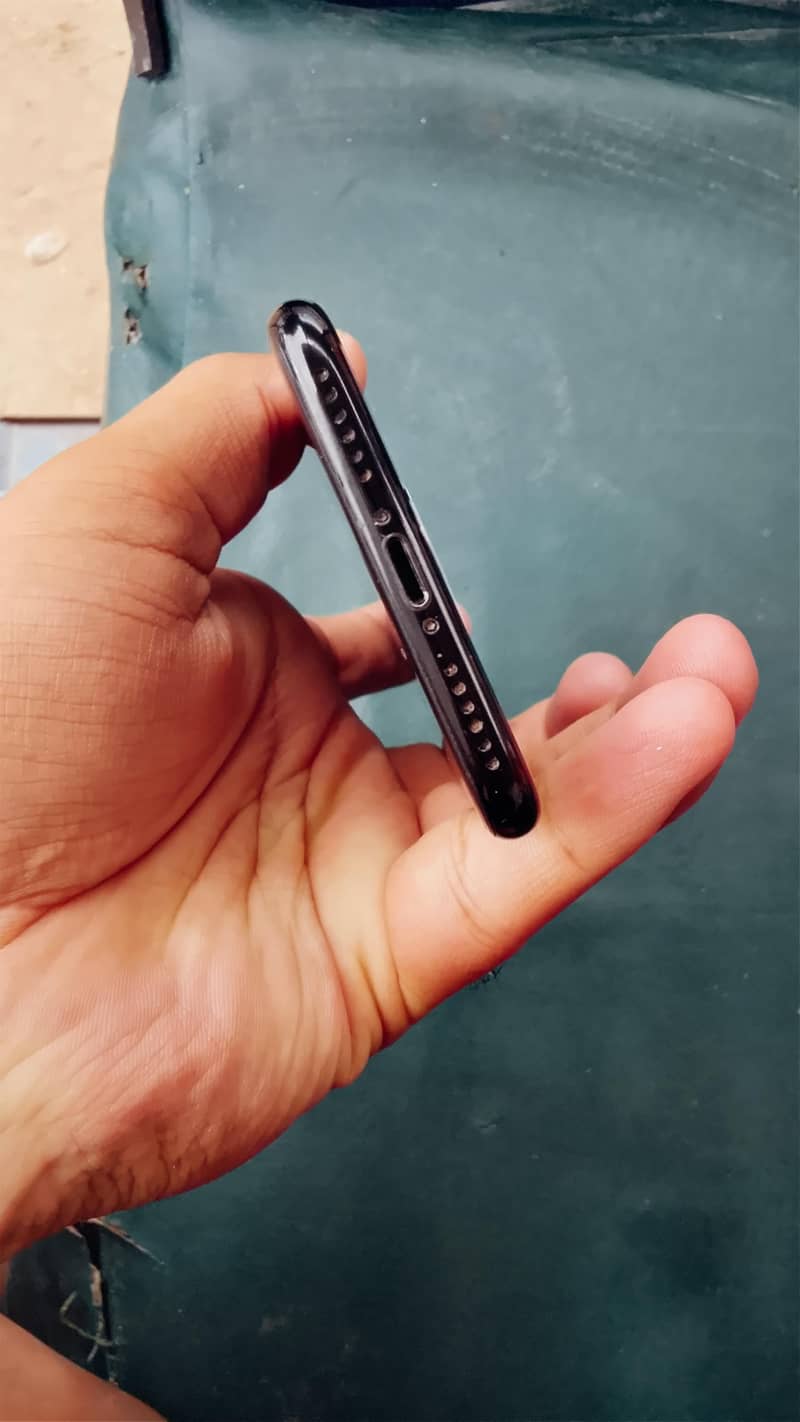 Apple iPhone 7 4
