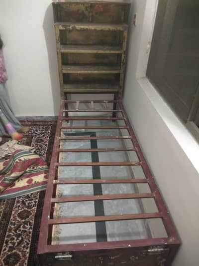 kids iron bed
