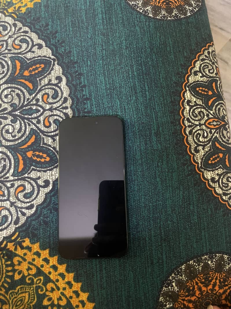 Apple iPhone 15 plus 4
