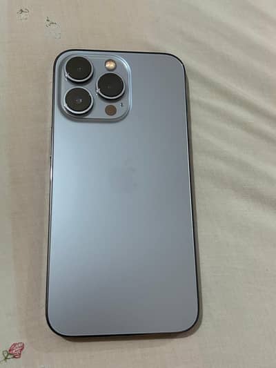 13 Pro Factory Unlock | 2 months Sim time | 87% BH | 10/10 condition