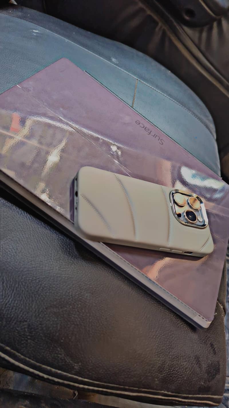 Apple iPhone 15 Pro 1