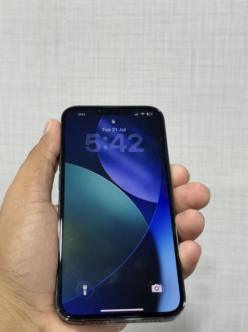 iPhone 13 Pro 6