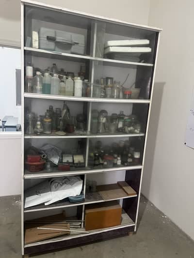 Glass shelves like new