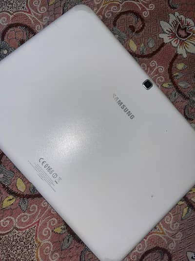 tablet Samsung Galaxy Tab 4 10.1 (Wi-Fi variant)