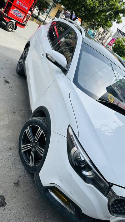 MG ZS 2023