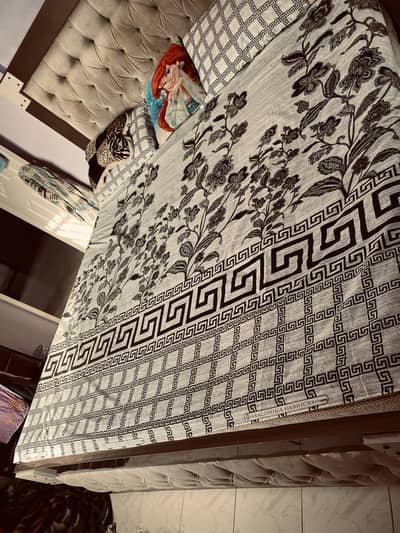 Bedroom set 4piece