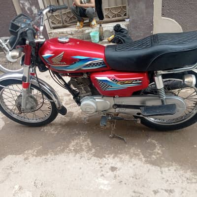 Honda 125, Karachi number 03452415637