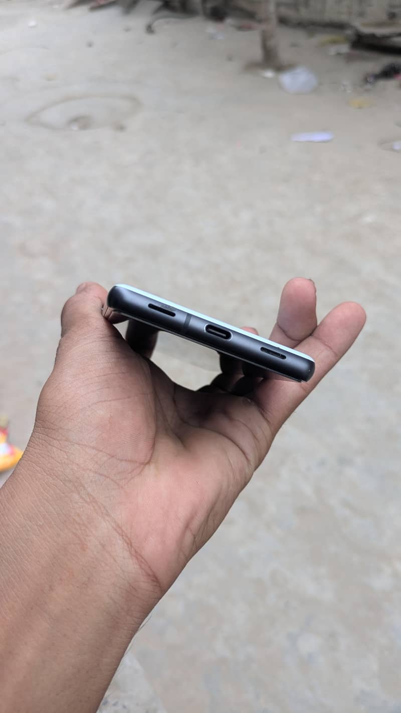 Google Pixel 7a 2