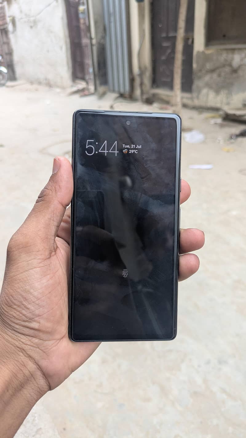 Google Pixel 7a 4
