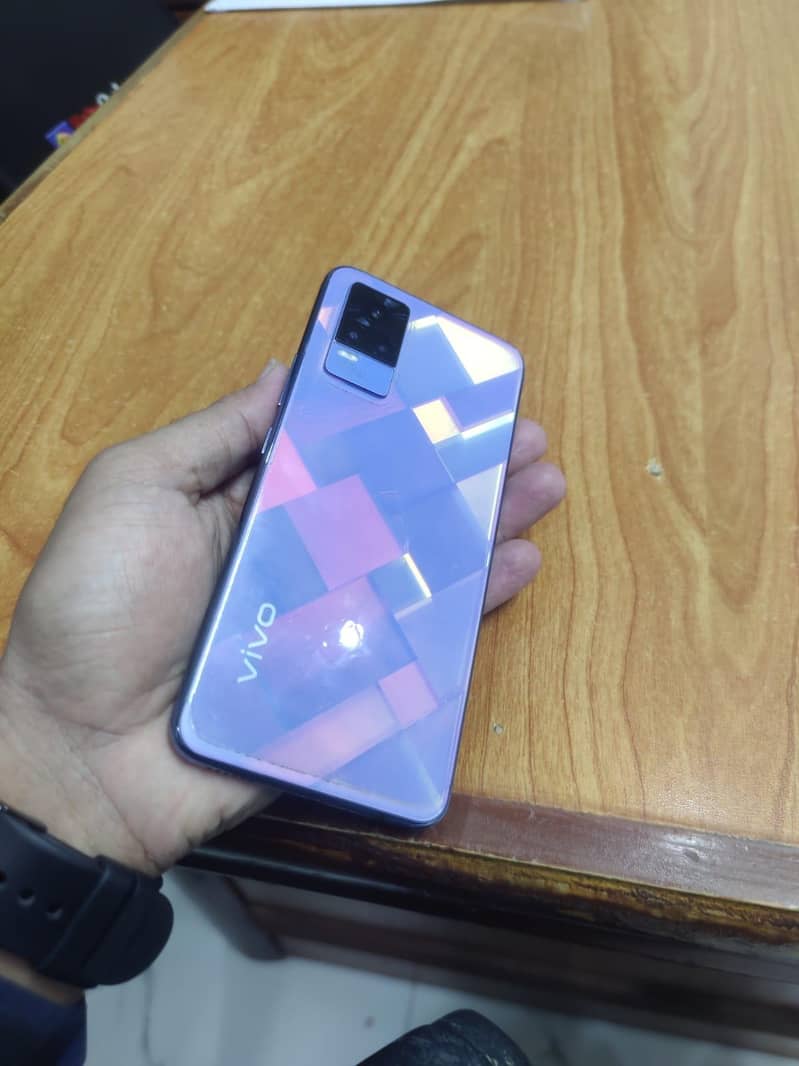 Vivo V21e 6