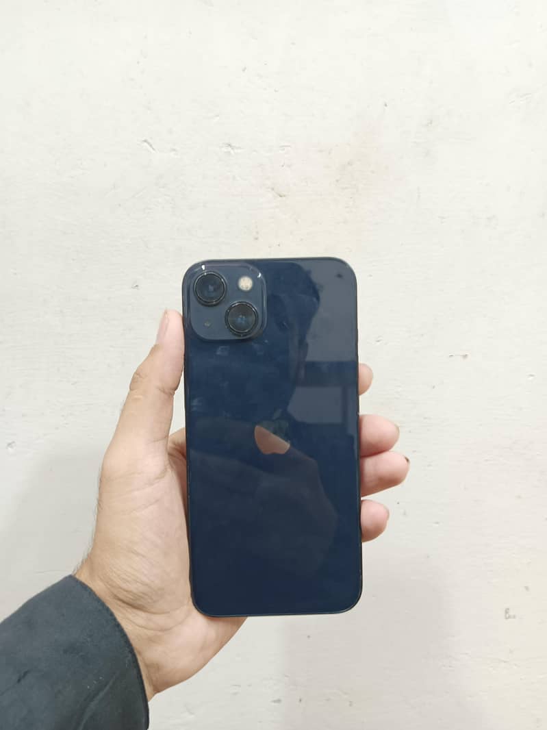 Apple iPhone 13 0