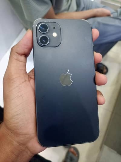 Apple iPhone 12