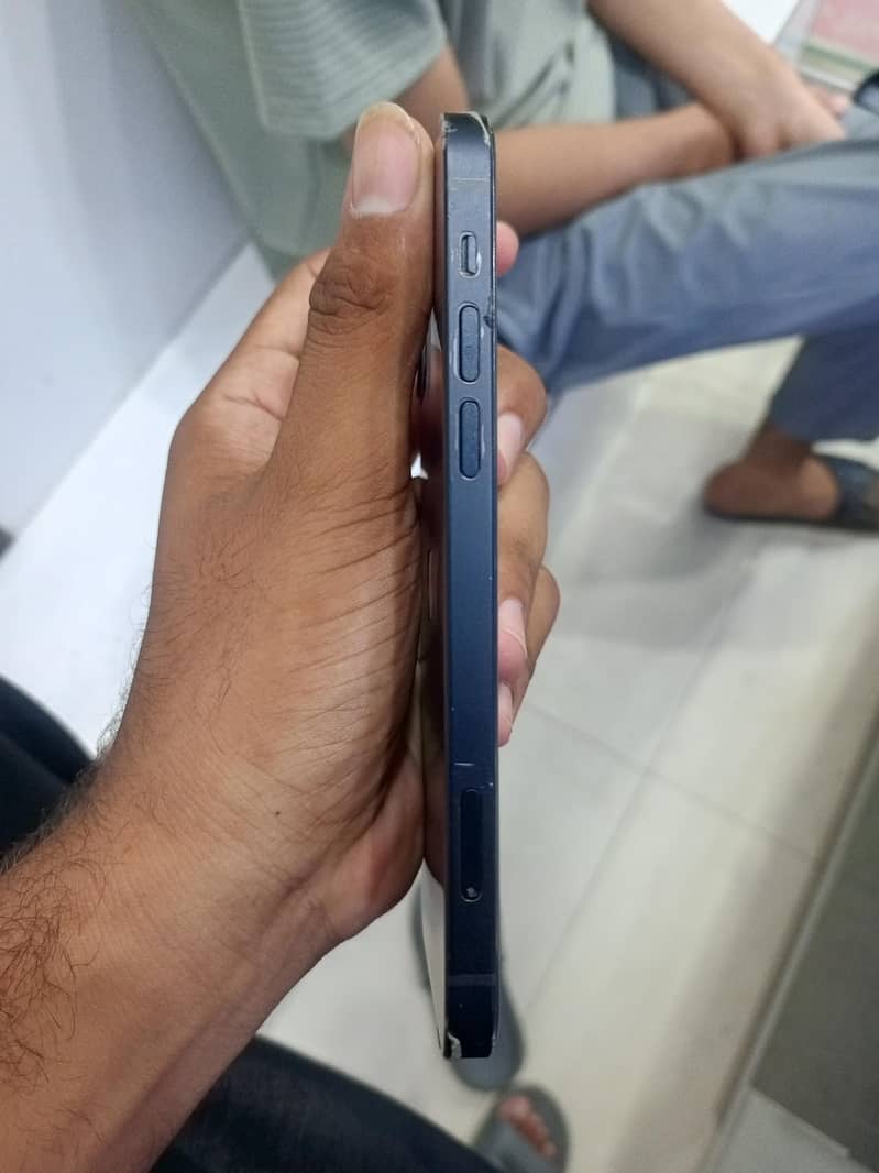 Apple iPhone 12 5