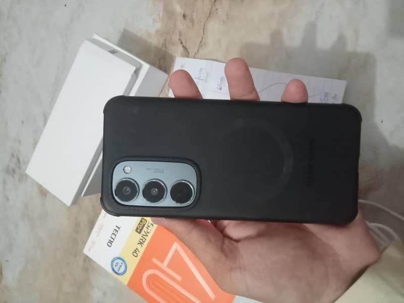 Spark 40 pro plus 2