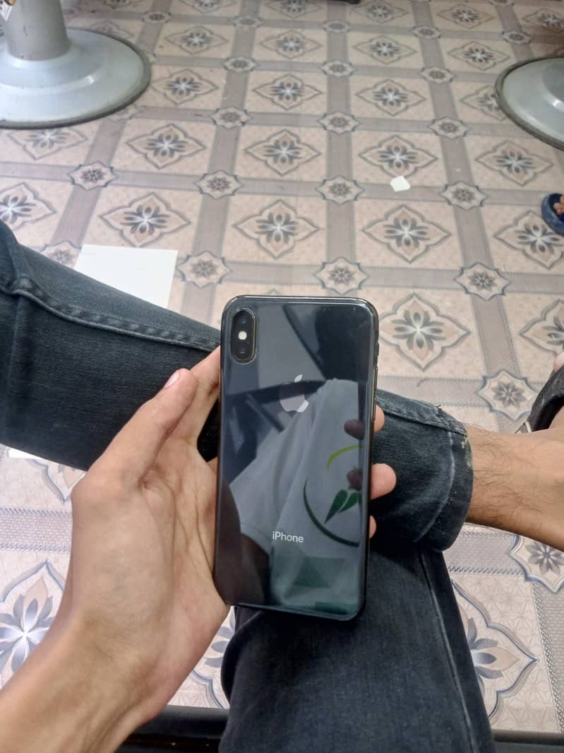 Apple iPhone X 6