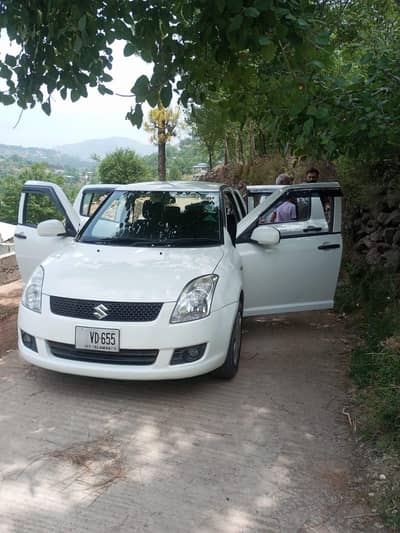 Suzuki Swift 1.3  2012 Genuine