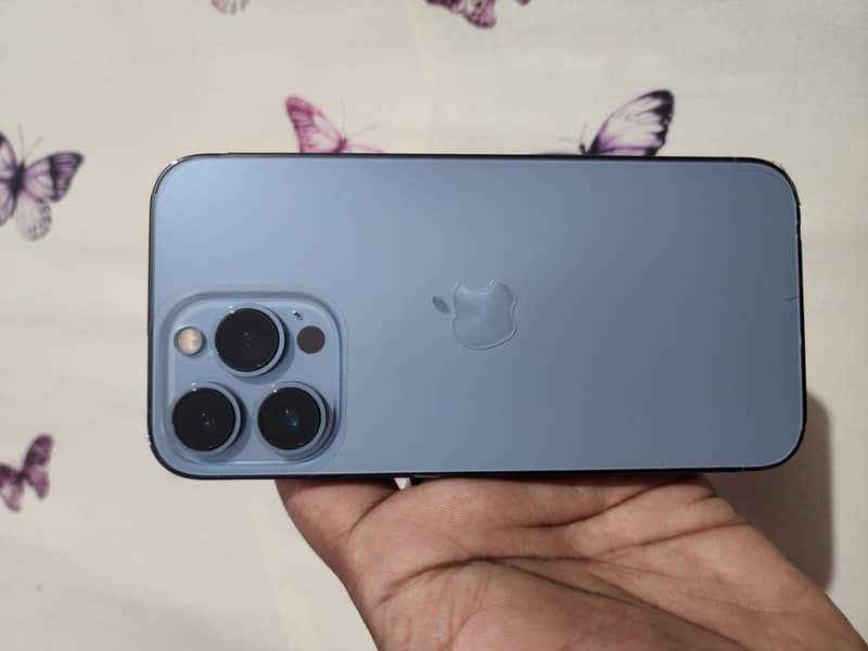 Apple iPhone 13 Pro 1