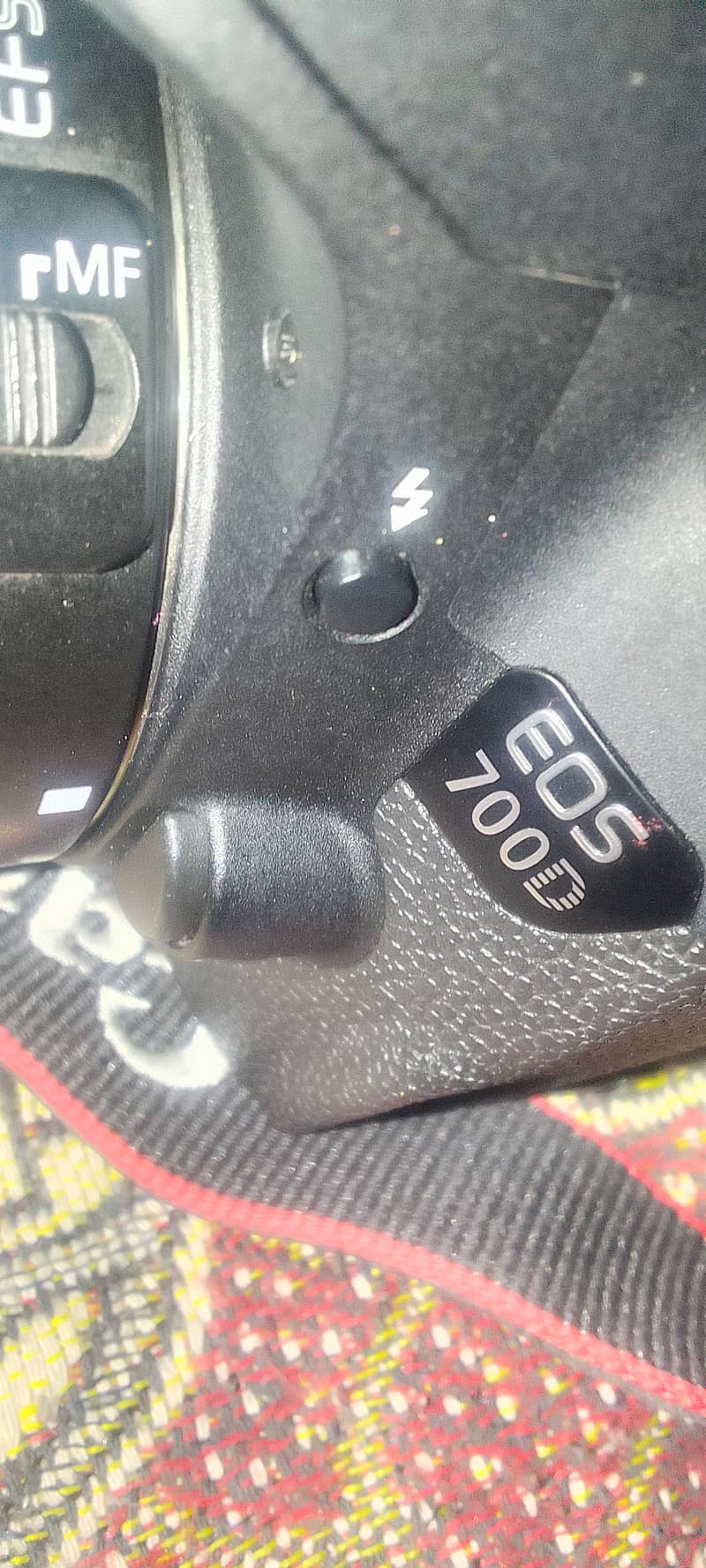 Canon eos 700D 1