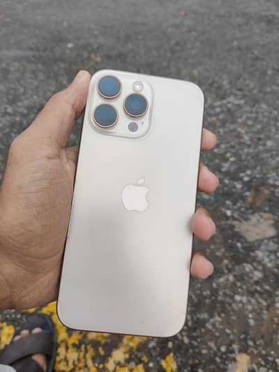 Apple iPhone 16 Pro Max